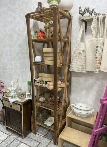 işlemiş mebeler: Dekorativ rəf, Corner shelf — 1