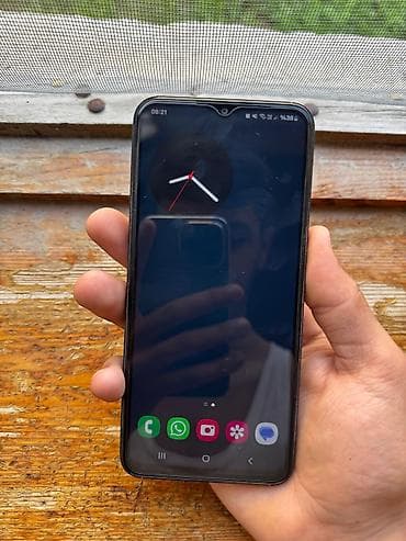 iphone 8 qara: Samsung Galaxy A13, 64 GB, rəng - Qara, İki sim kartlı — 3