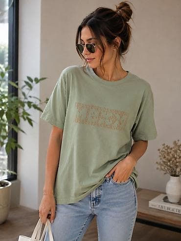 cins kurtka: Qadınlar üçün oversize stil köynək. Gündəlik istifadə üçün rahat və — 4