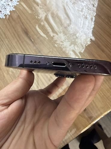 iphone se 2024: IPhone 14 Pro, Deep Purple, Face ID — 3