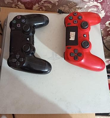 Sony PlayStation 4 Slim (ağ rəng) oyun konsolu. Komplekt: - 500 GB