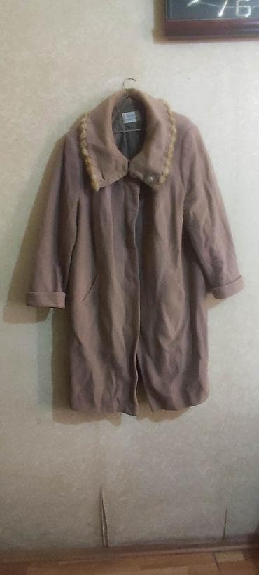 palto: Qadın palto - Rəng: açıq qəhvəyi/bej ton - Model: dizə yaxın — 1