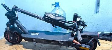 islenmis mopedler: XIAOMI MAX 5 
SPPED 25
6 saat şarj
40-50 km yürüş — 1