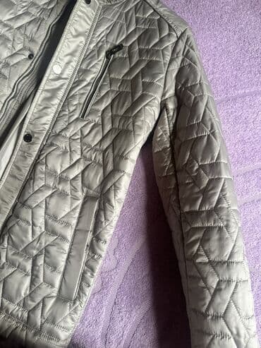 İdman dəstləri: Kişi gödəkçəsi Türkiyədən alınıb, geyinilməyib. Əgər — 2