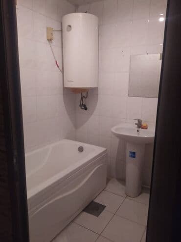 9 ci mikrorayon satilan evler: Bakı, 3 otaqlı, Köhnə tikili, 60 kv. m — 11