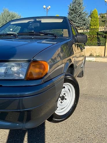 pirus satisi: Avtomobil: Sedan, qrafit-boz rəng Marka/model: (şəkillərdə gördüyünüz — 4