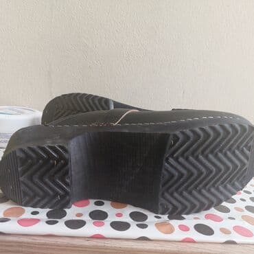 Səndəl və şəp-şüplər: Germaniyadan gelib moşnu bir seydir su kecirmeyen ayaqina böyük oldu — 2