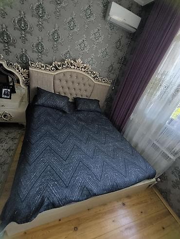 stolustu dəst: Klassik yataq otağı mebel dəsti satılır. Komplektə dolab, çarpayı — 1
