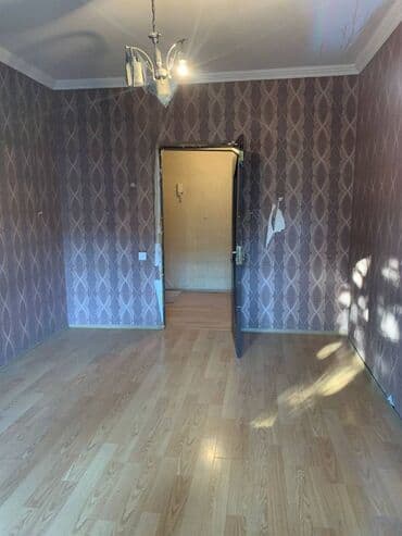 xacmazda tecili satilan evler: Bakı, 4 otaqlı, Köhnə tikili, m. Qara Qarayev, 110 kv. m — 9