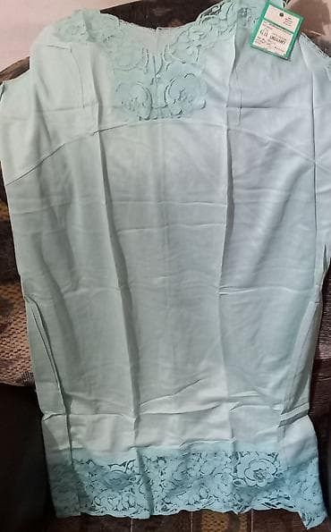 Aksesuarlar: Qadın gecə kombinezonları – krujeva detallı - Model: Dizə qədər — 4