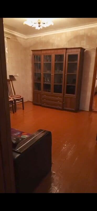 домик аз говсаны: Yeni yasamal 2ci alatava heyet evi her şeraiti var avadanliqla kiraye — 2