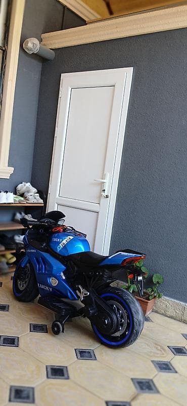 oğlan profil şekilleri: Uşaq elektrik motosikleti – idman üslublu, mavi rəng - Realistik — 5