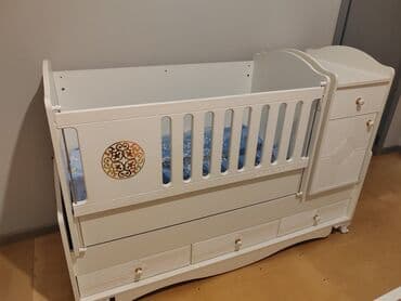 детская кроватка бу: Oğlan və qız üçün, Dördbucaq, Beşik, Dəst ilə, Matras ilə, Yellənmə mexanizmsiz — 1