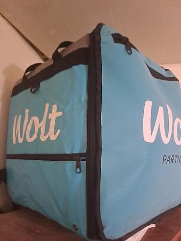 Wolt çatdırılma çantası – izotermal, böyük həcmli “delivery bag”. -