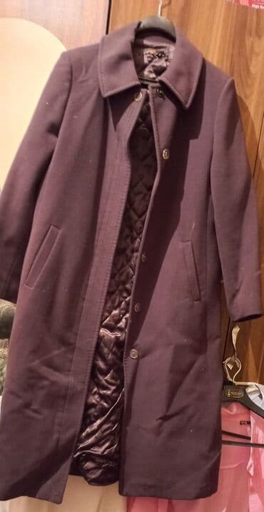 böyük bədən kurtka: Qadın uzun palto - Rəng: tünd bənövşəyi/qəhvəyi ton - Model: Klassik — 1