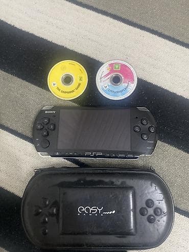 psp 2000: Ekranı təmizdir, cızıq yoxdur. Batareyası və adapteri olmadığı üçün — 4