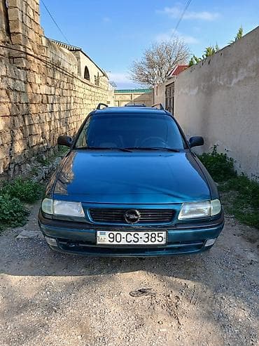 opel astra oluxanasi: Opel Astra F Caravan (universal), mavi rəng Xüsusiyyətlər:.1997 - — 6