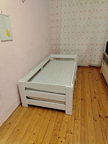 Oğlan və qız üçün, Çarpayı, Bazalı, Matras ilə, Siyirməsiz