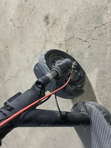 gitara haqqinda melumat: Elektrikli skuter tecili satilir. - Güclü ön işıq və arxa stop işığı - — 5