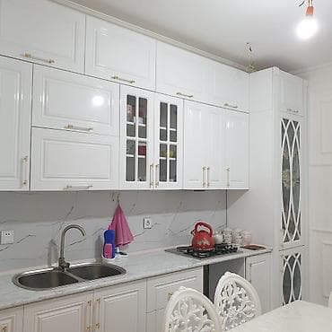 masa və oturacaq: Mənzil Ariz şadlıq sarayının yanındakı yeni tikilmiş binada binanın 3 — 6