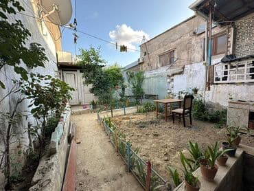6 cı mikrorayon satılan evlər: 6-ой микрорайон 5 комнат, 170 м², Нет кредита, Средний ремонт — 16