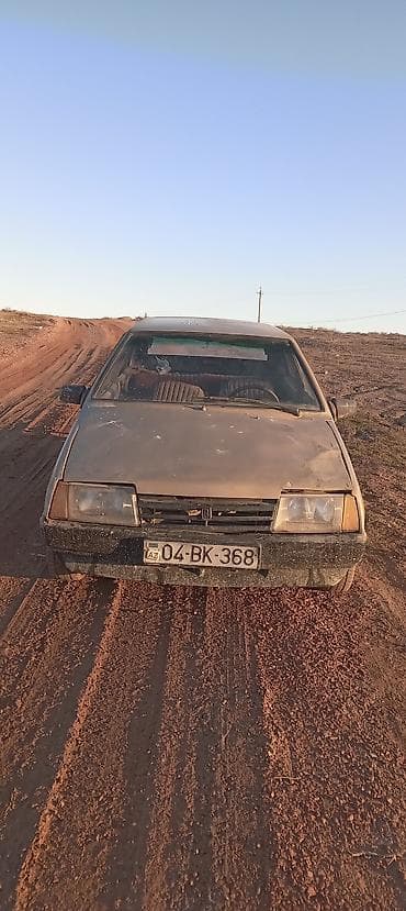 kub 50 cc: Bej rəngdə Lada Samara hetçbek modeli təklif olunur. Avtomobil 5 — 3