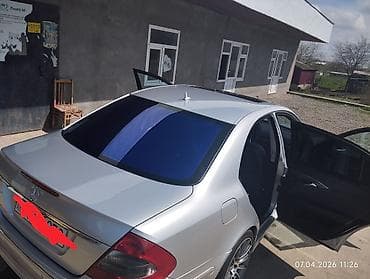 mersedes masin: Mercedes-Benz E-Class (W211) sedan – gümüşü rəng. Xüsusiyyətlər və — 4