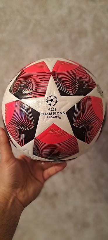 Toplar: Məhsul: UEFA Champions League futbol topları Xüsusiyyətlər: - Rəsmi — 3