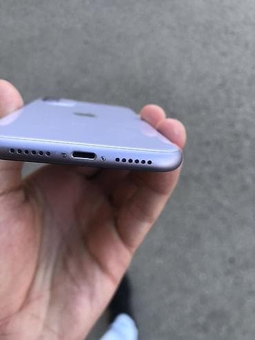 ipad air 4: IPhone 11, Face ID — 2