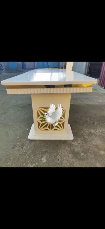 qabaq ustolu: Qonaq masası, Yeni — 1