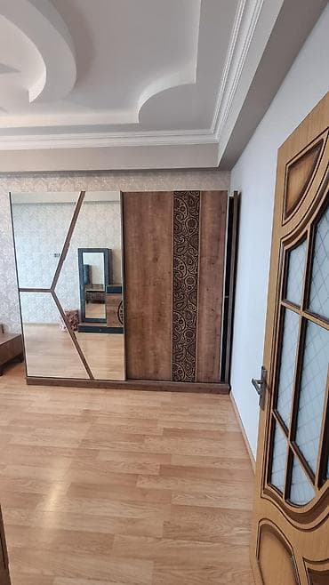 nizamide kiraye evler: 2 otaqlı mənzil – geniş və işıqlı planlama evi. içində mebiler var — 8