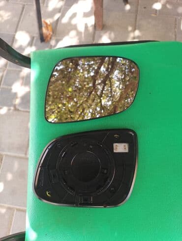 Hunday i 30
güzgü ic
başqa modellərdə var 
Kia 
Hunday
bwe
vito