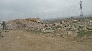 3 sot, Tikinti, Bələdiyyə