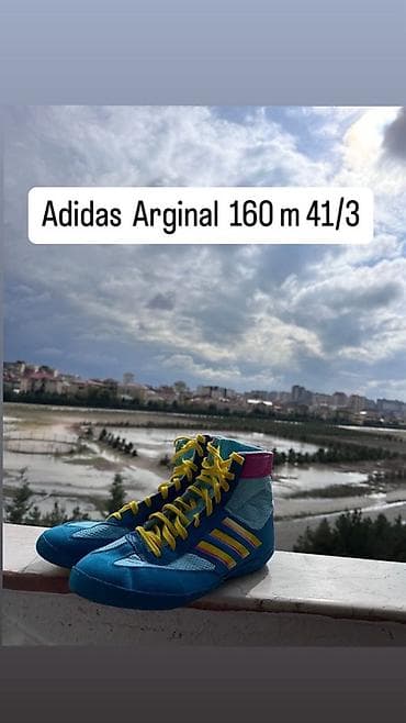 Şəxsi əşyalar: Adidas idman ayaqqabısı – mavi/açıq mavi rənglərdə, sarı şnur və — 3