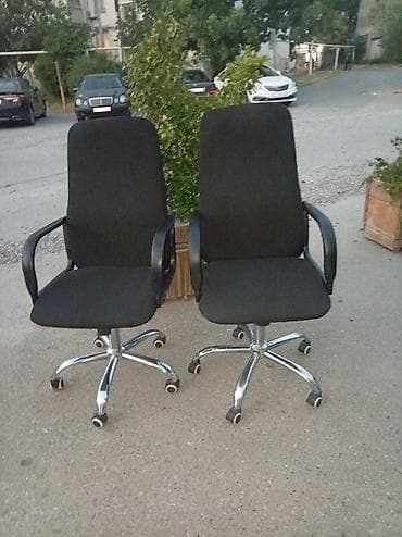 kreslo tek: Ofis kresloları satılır. Her biri tam ideal veziyyetdedir. Qiymet — 6