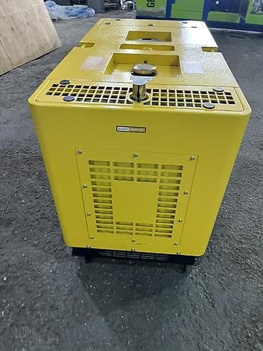 Səssiz tip dizel generator - Gərginlik: 220V - Tezlik: 50Hz - Nominal — 3