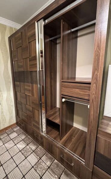 Ütüləmə lövhələri: İkinəfərlik çarpayı, Dolab — 5