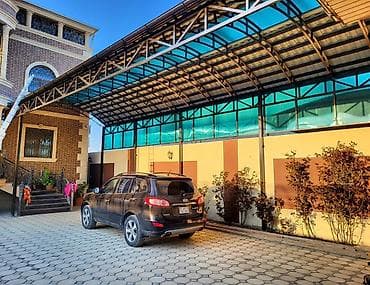 polikarbonat dam örtükləri: Metal konstruksiya ilə qapalı dayanacaq və həyət üçün naves/başlıq — 3