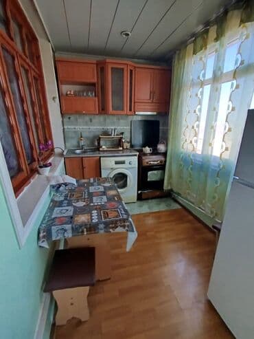 hovsanda 1 otaqli bina evleri 2021: Gəncə şəhərində mərkəzə yaxın yerləşən 3 otaqlı mənzil. ✅İşıq, su, qaz — 6