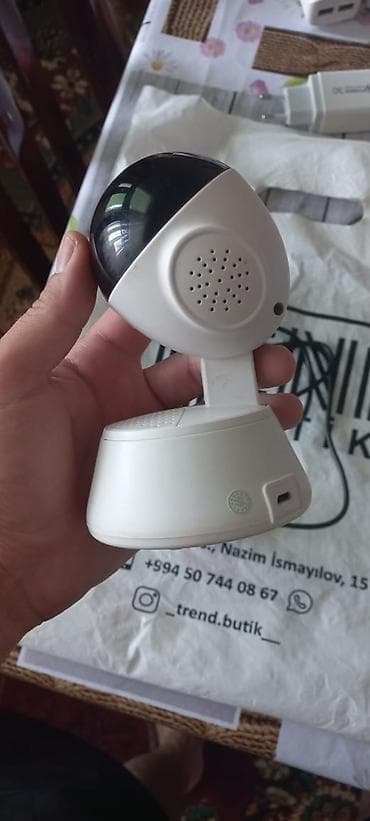 Daxili məkan üçün Wi‑Fi IP təhlükəsizlik kamerası Xüsusiyyətlər: - — 3