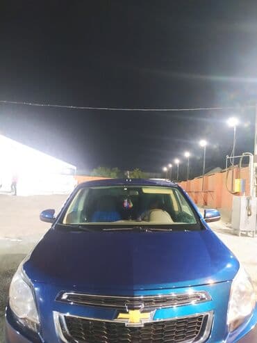 авто дешево купить: Bu, dörd qapılı, mavi rəngli Chevrolet Cobalt sedanıdır. Avtomobil — 7