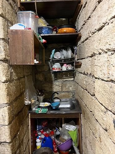 1 комнатная квартира студия: Satışa kiçik ölçülü, 1 otaqlı yaşayış sahəsi təqdim olunur — 9