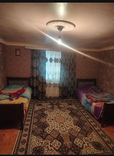 otaq: Satılır: həyət evi və torpaq sahəsi - Tikili: daşdan inşa olunmuş — 5