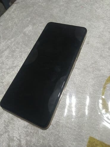 Foto və videokameralar: Salam telefonu qadın işlədib problemsiz yenidən seçilməyən telefondur — 2