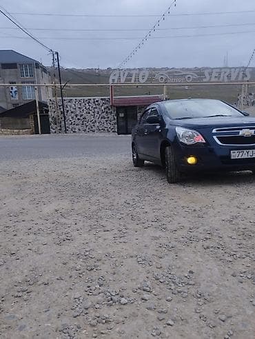 prado satilir: Chevrolet Cobalt sedan - Kuzov: 4 qapılı sedan, tünd mavi rəng - — 3