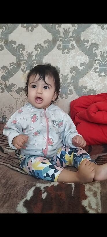 Salam öz evinde uşağa baxıram gecede baxıram gündüz de isdeyen elaqə