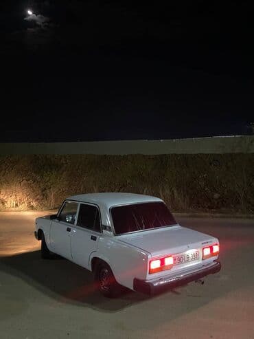 Aksesuarlar və tüninq: LADA 2107 sedan – ağ rəngli, 4 qapılı, arxaötürücülü klassik model — 5