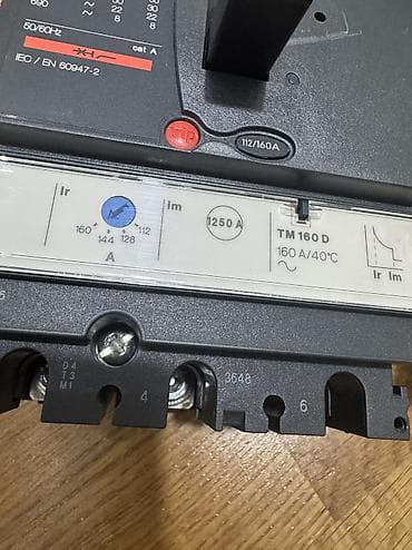 avtomat: Schneider avtomat 160 amper,2 ədəd var,panodan sökülüb,istifadə — 4