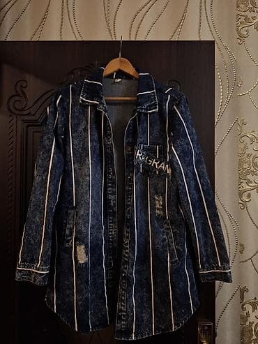 Uzun cins pencək – zolaqlı, qara-mavi “stonewash” effektli dizayn