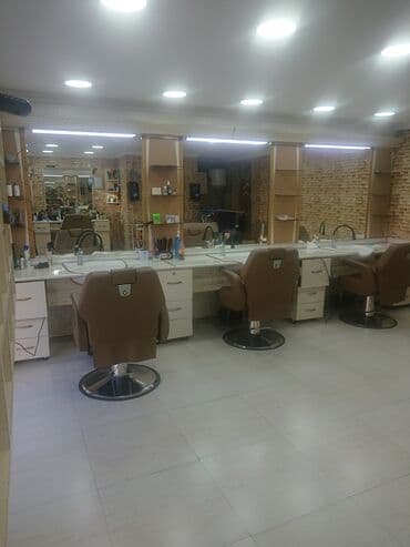 daşınmaz emlak: Bərbər salonu 1 stul — 2